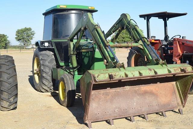 Image of John Deere 2550 equipment image 3