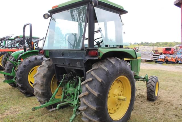 Image of John Deere 2550 equipment image 1