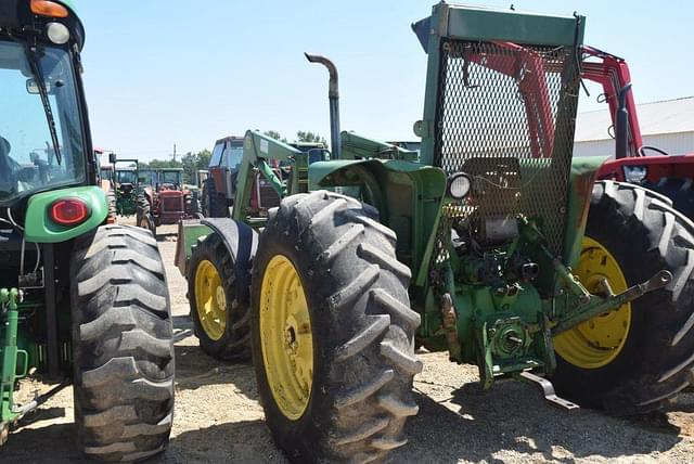 Image of John Deere 2550 equipment image 1