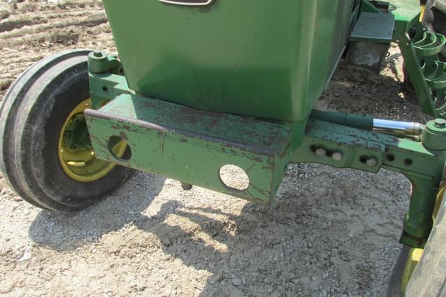 Image of John Deere 2550 equipment image 2