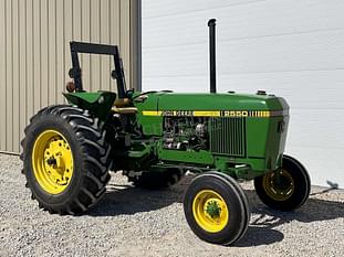 John Deere 2550 Equipment Image0