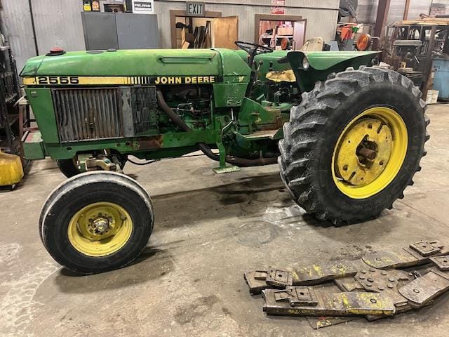 John Deere 2555 Equipment Image0