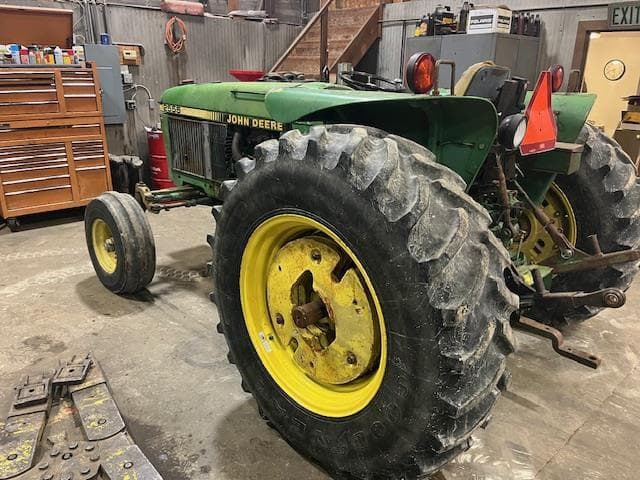 Image of John Deere 2555 equipment image 2