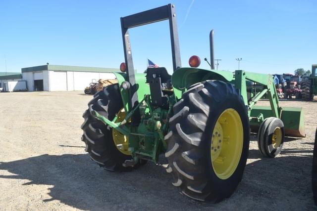 Image of John Deere 2555 equipment image 2