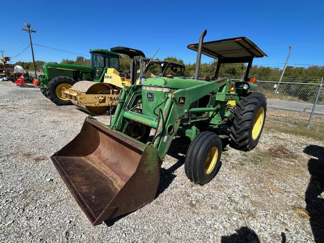 Image of John Deere 2555 Image 1