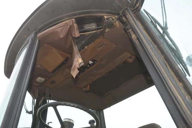 Image of John Deere 2555 equipment image 4