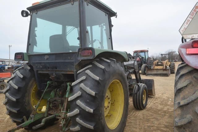 Image of John Deere 2555 equipment image 2