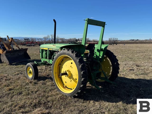 Image of John Deere 2555 equipment image 2