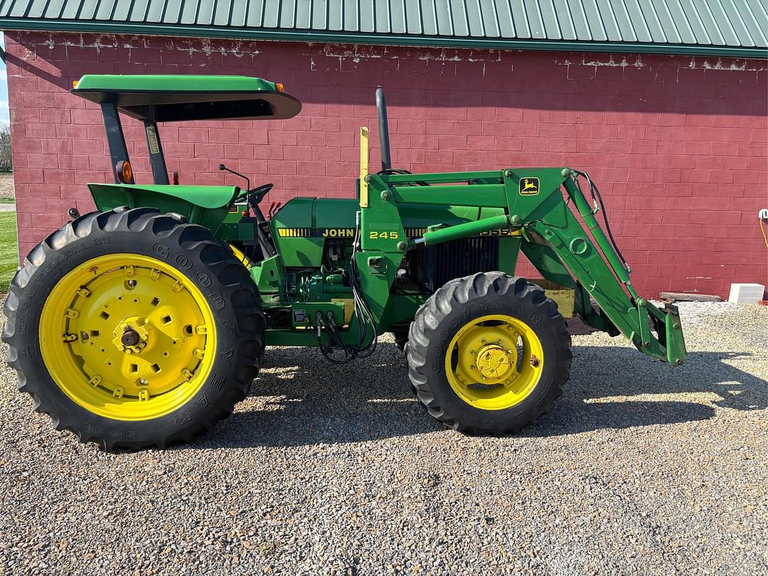 Image of John Deere 2555 Primary image