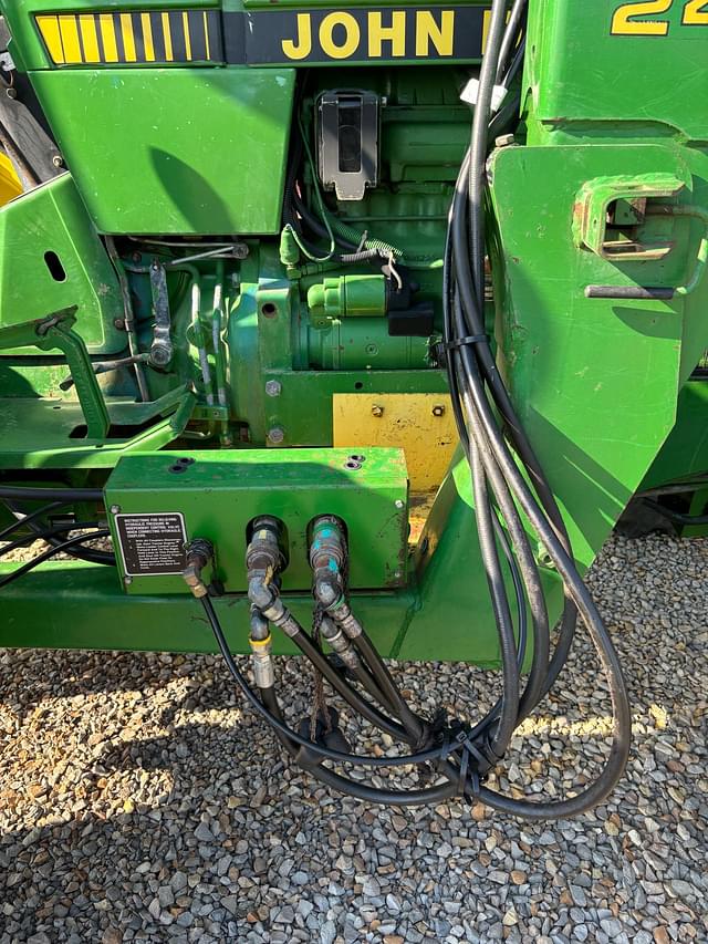 Image of John Deere 2555 equipment image 4