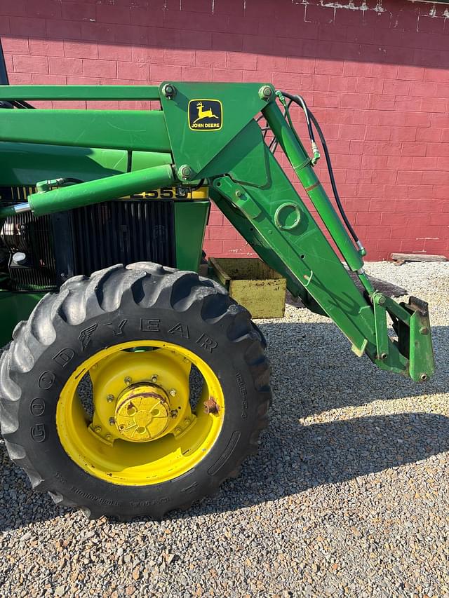 Image of John Deere 2555 equipment image 1