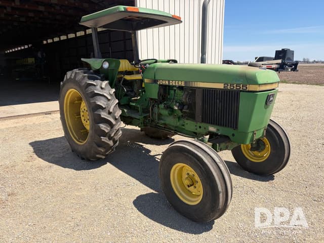 Image of John Deere 2555 equipment image 2