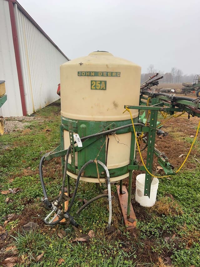 Image of John Deere 25A equipment image 3