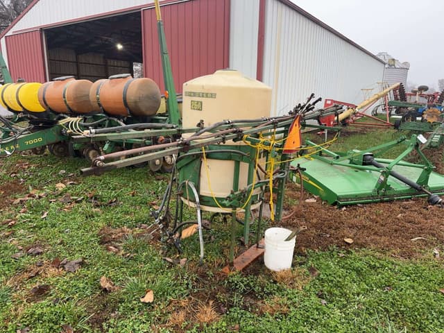 Image of John Deere 25A equipment image 2