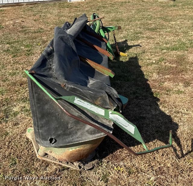 Image of John Deere 260 equipment image 3