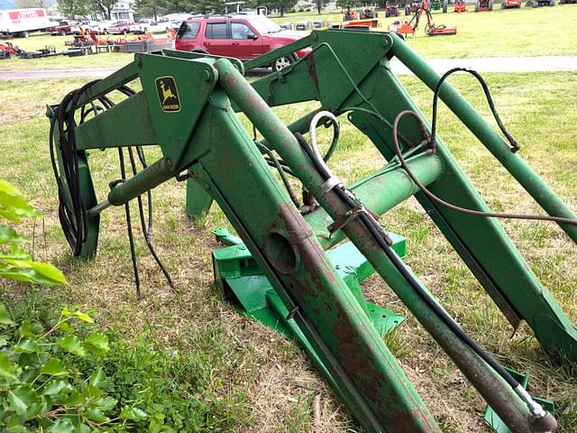 Image of John Deere 260 equipment image 3