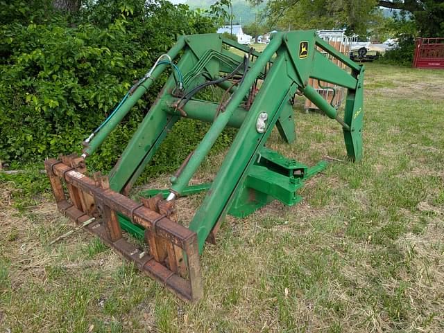 Image of John Deere 260 equipment image 1