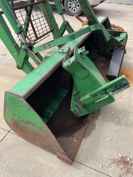 Image of John Deere 260 equipment image 3