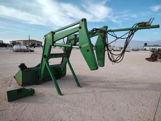 Image of John Deere 260 equipment image 1