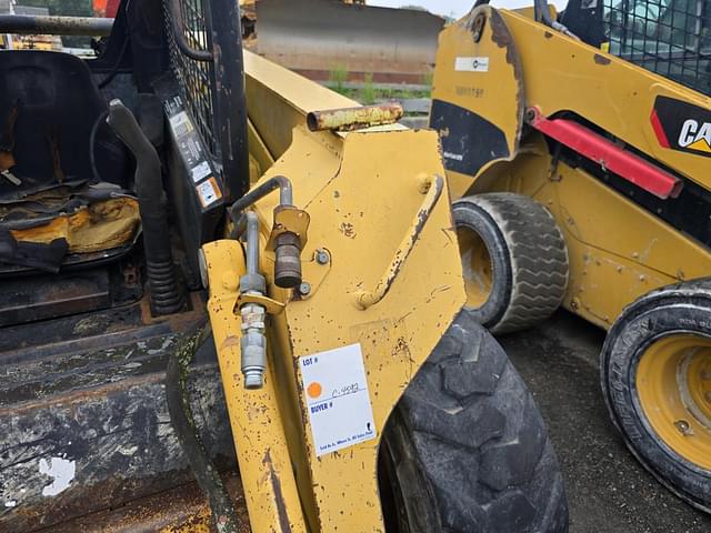 Image of John Deere 260 equipment image 3
