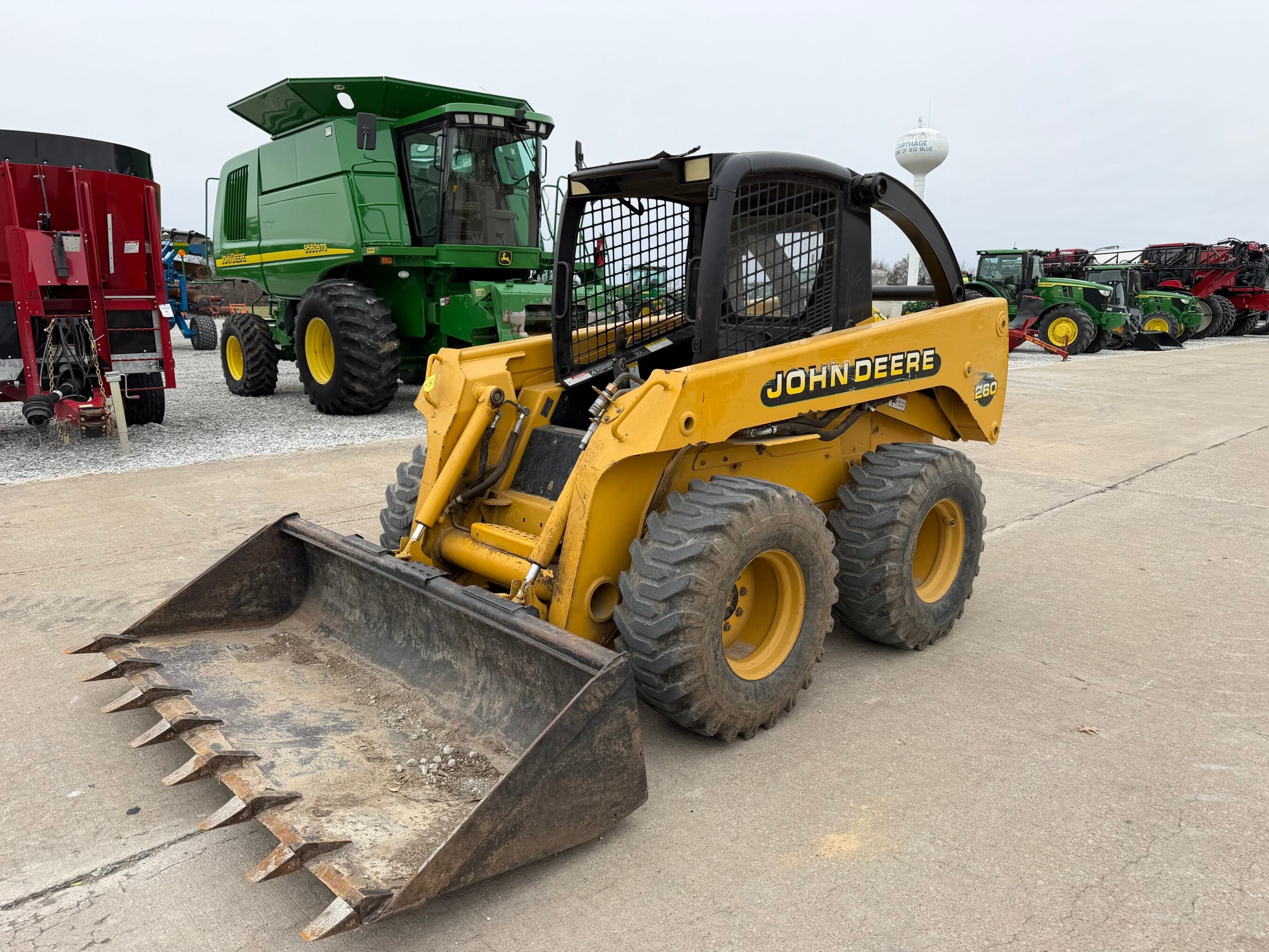 John Deere 260 Equipment Image0