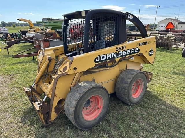 Image of John Deere 260 equipment image 1