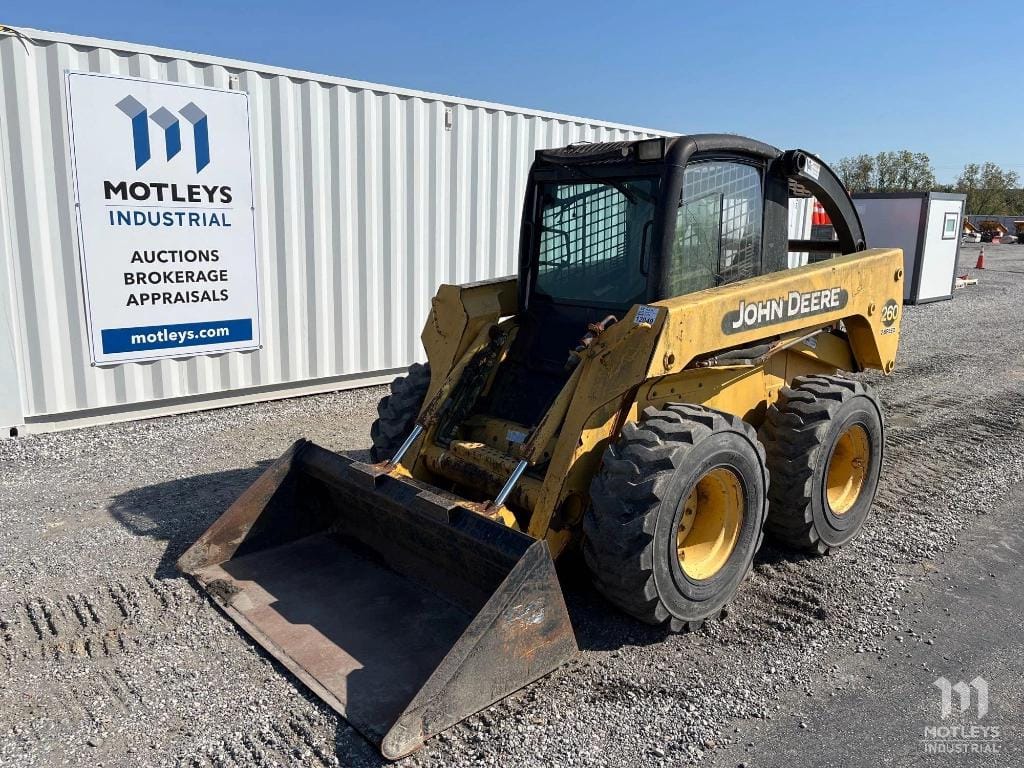 Main image John Deere 260