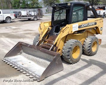 Main image John Deere 260