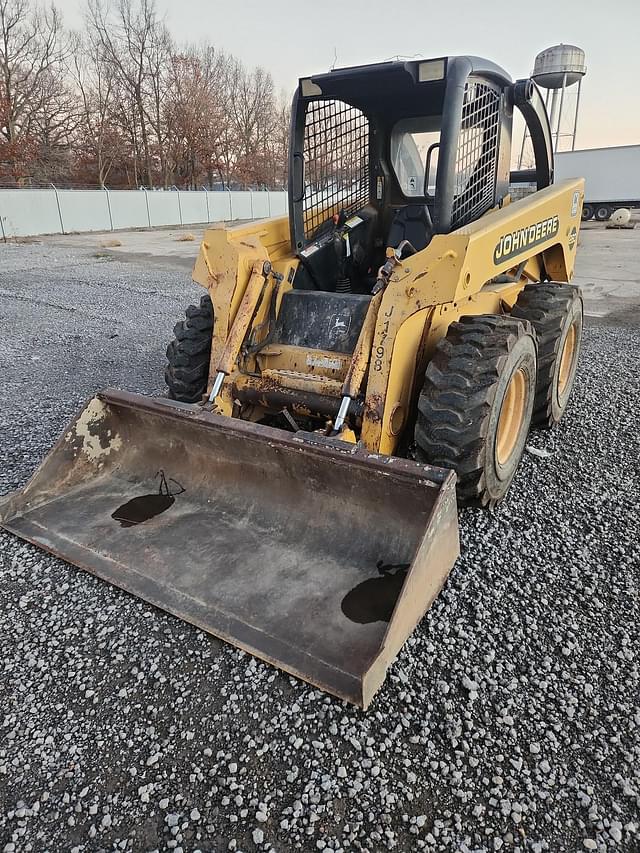 Image of John Deere 260 equipment image 1