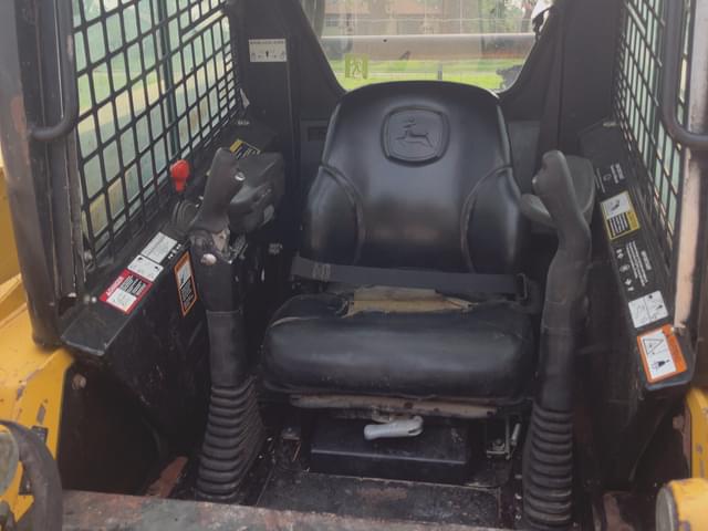 Image of John Deere 260 equipment image 2