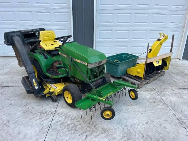 Image of John Deere 260 equipment image 1