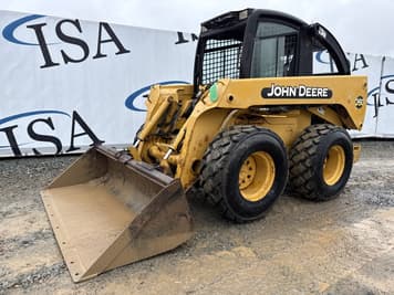 Main image John Deere 260