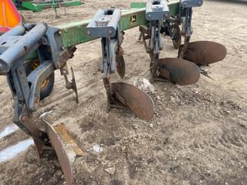 Main image John Deere 2600