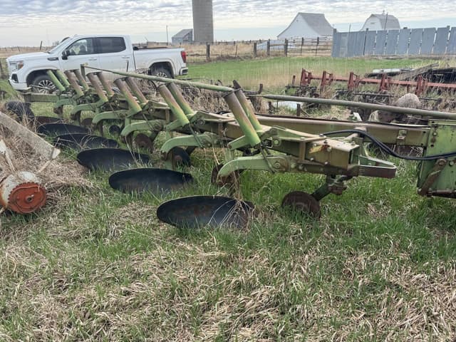 Image of John Deere 2600 equipment image 1