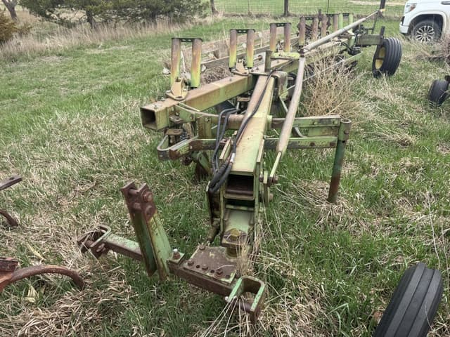 Image of John Deere 2600 equipment image 2