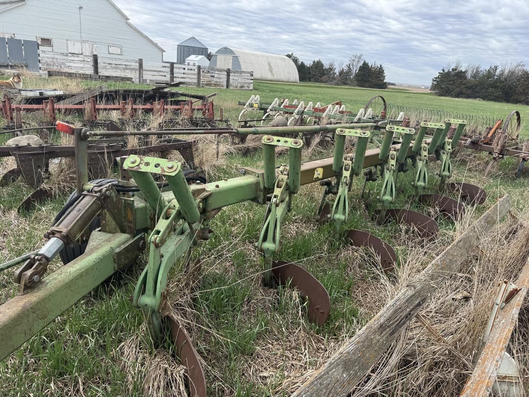 Image of John Deere 2600 Primary image