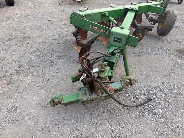 Image of John Deere 2600 equipment image 2