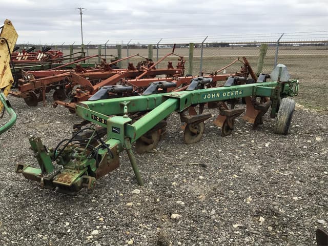 Image of John Deere 2600 equipment image 1