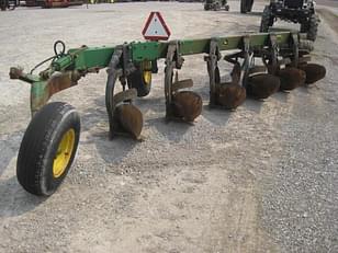 Main image John Deere 2600 4