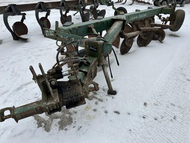 Image of John Deere 2600 equipment image 1