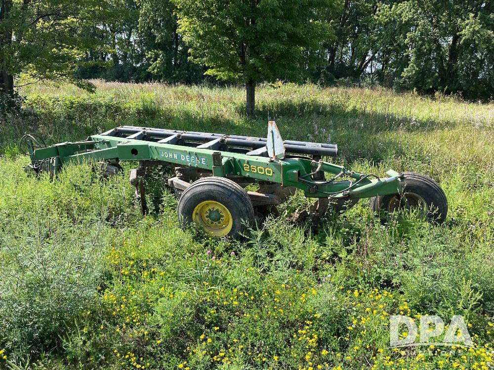 Image of John Deere 2600 Primary image