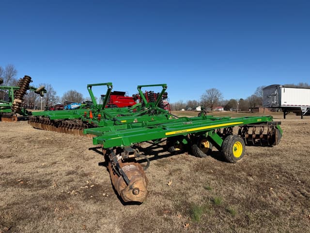 Image of John Deere 2620 equipment image 2