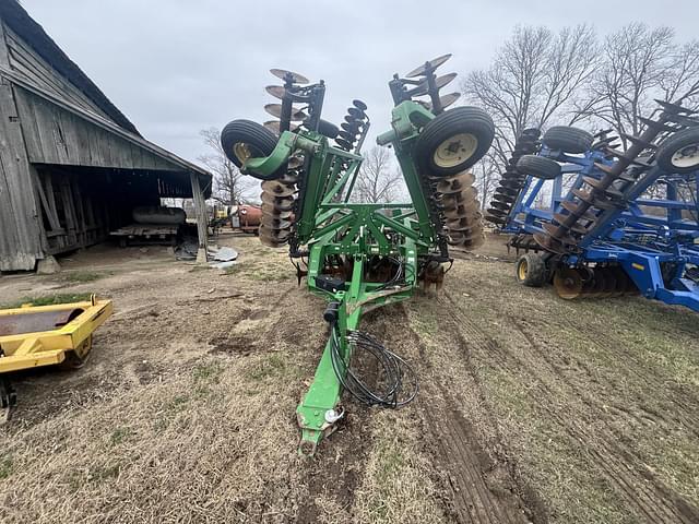 Image of John Deere 2623 equipment image 2