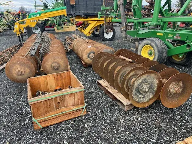 Image of John Deere 2623 equipment image 2