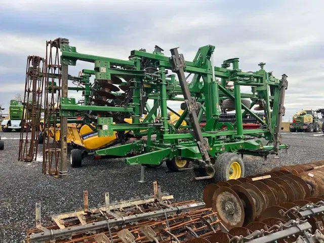 Image of John Deere 2623 equipment image 4