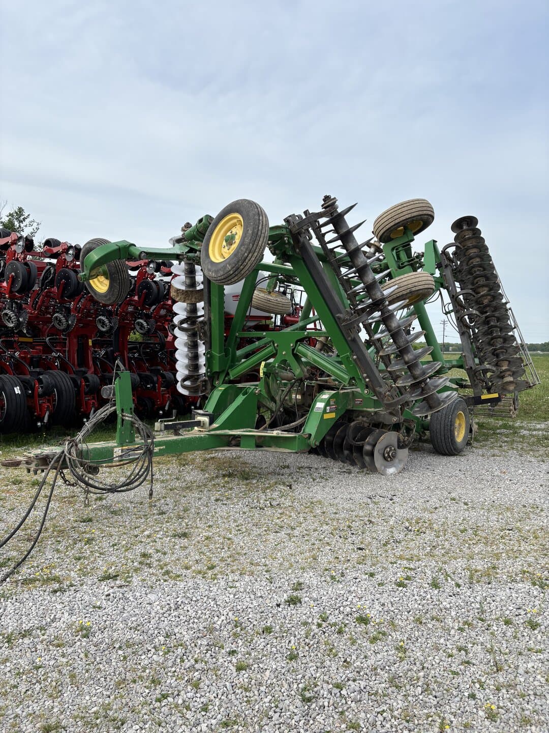 Image of John Deere 2623VT Image 0