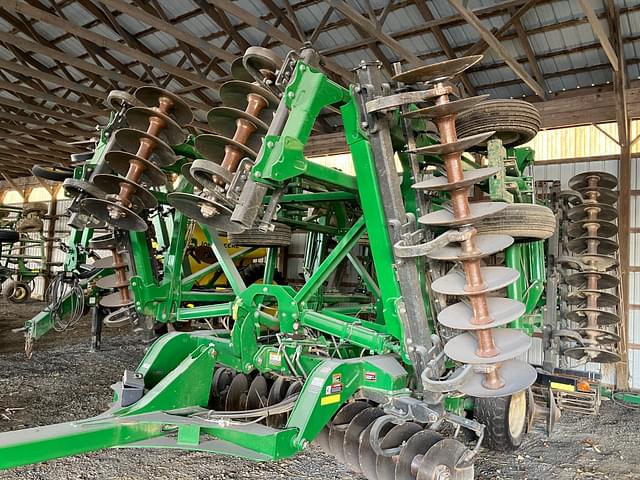 Image of John Deere 2623 equipment image 3