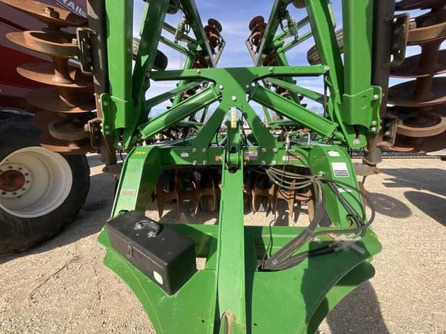 Image of John Deere 2623 equipment image 3