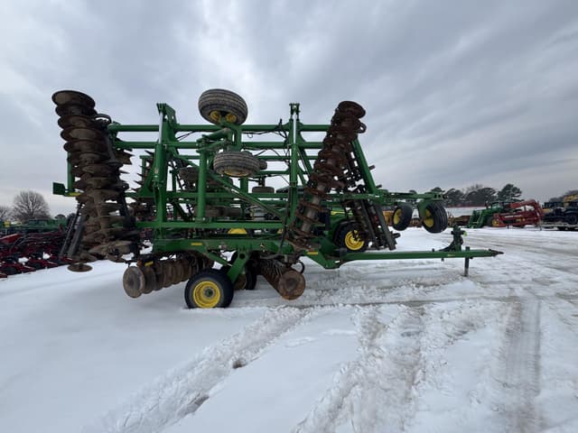 Image of John Deere 2623 equipment image 3