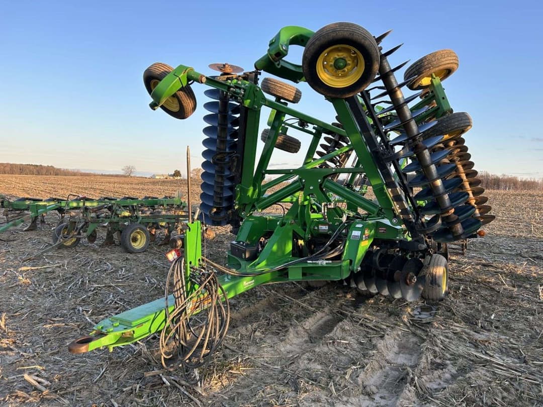 Image of John Deere 2623VT Primary image